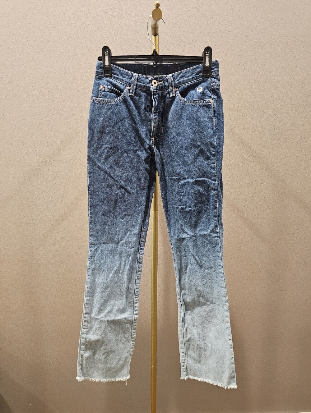 Vintage Guess Low Rise Women’s Ombre Blue Denim Jeans